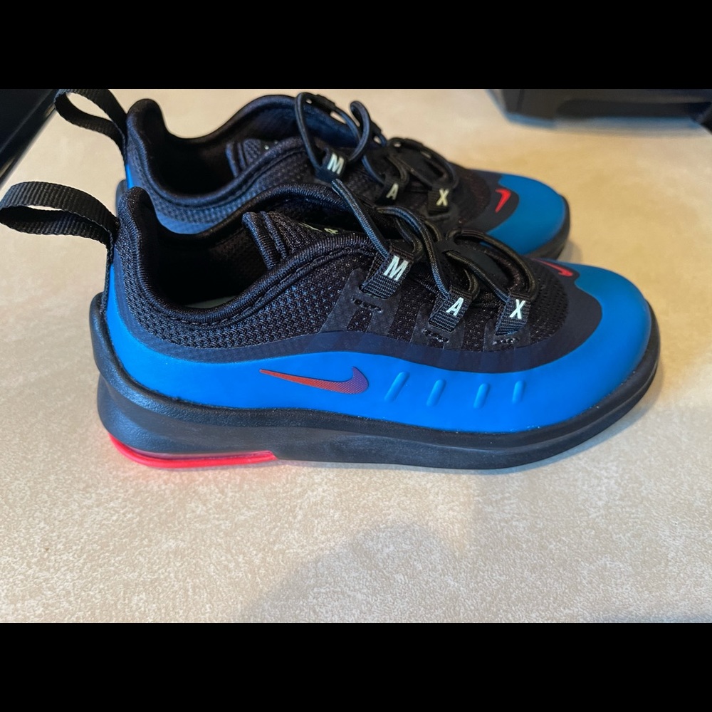 Child’s Nike air -NWOT